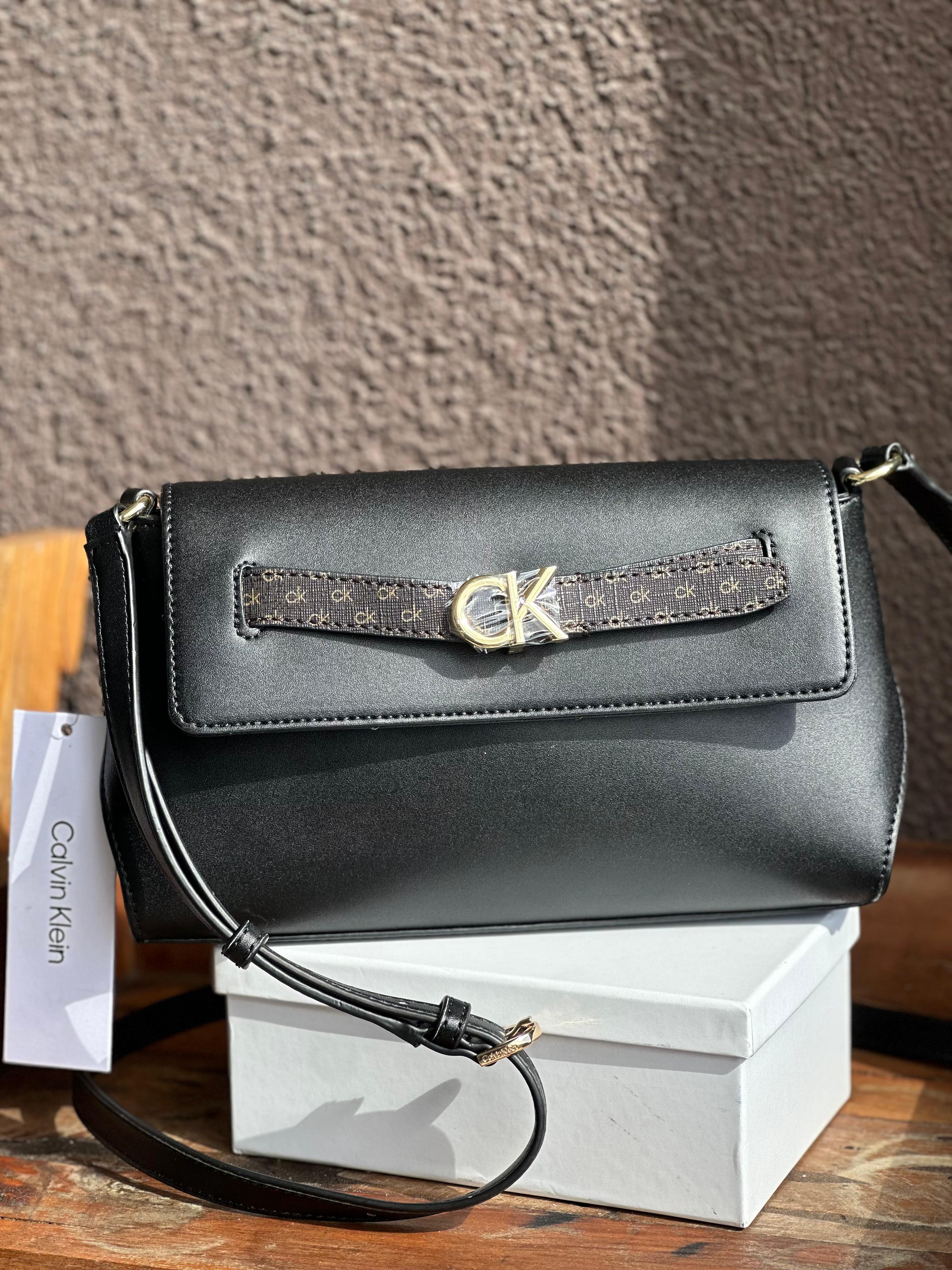 Cartera Calvin Klein Black Signature