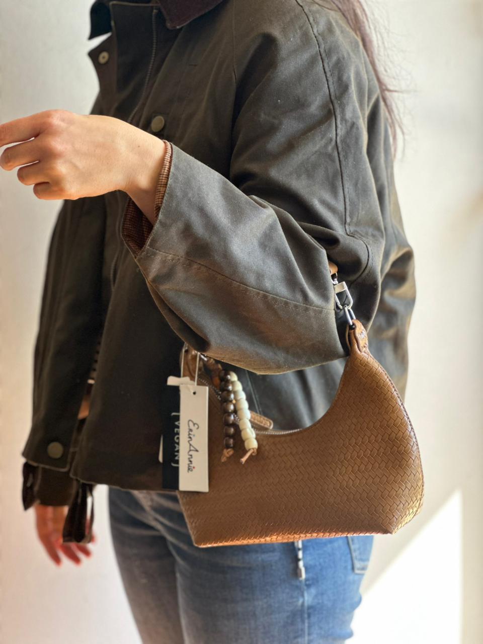Cartera Brown Woven Shoulder Bag