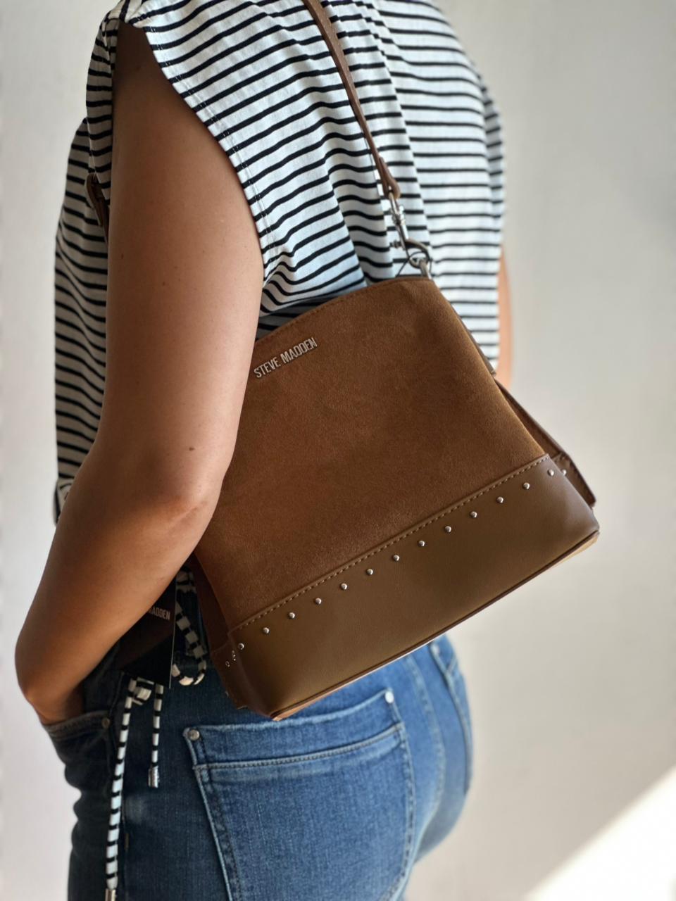 Cartera Steve Madden Suede Café Elegante