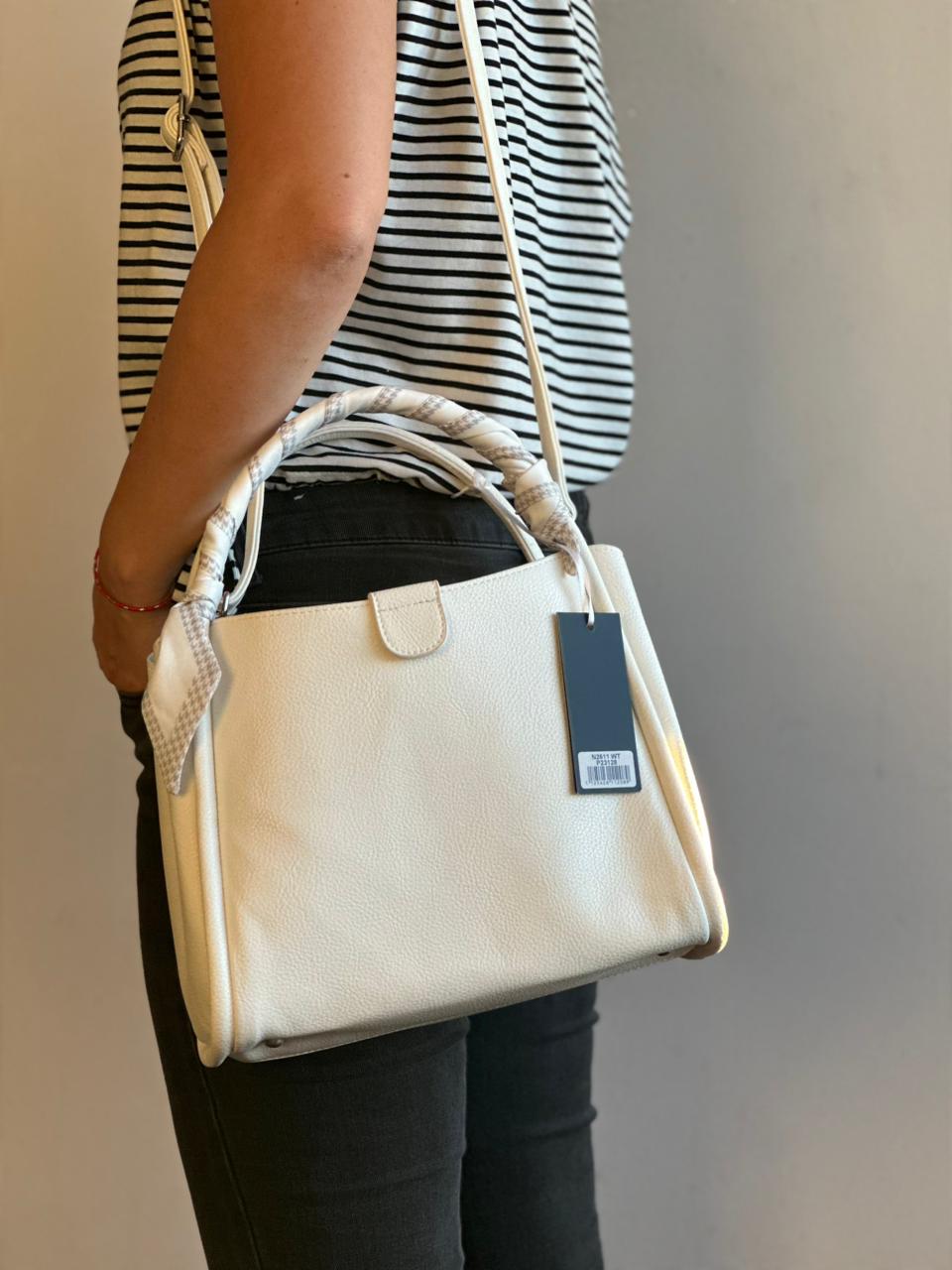 Cartera Blanca Elegante Minimal Chic